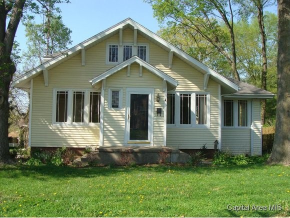1704 Mound Road Jacksonville, IL 62650 - Photo 1 of 6 Gallery Image 1