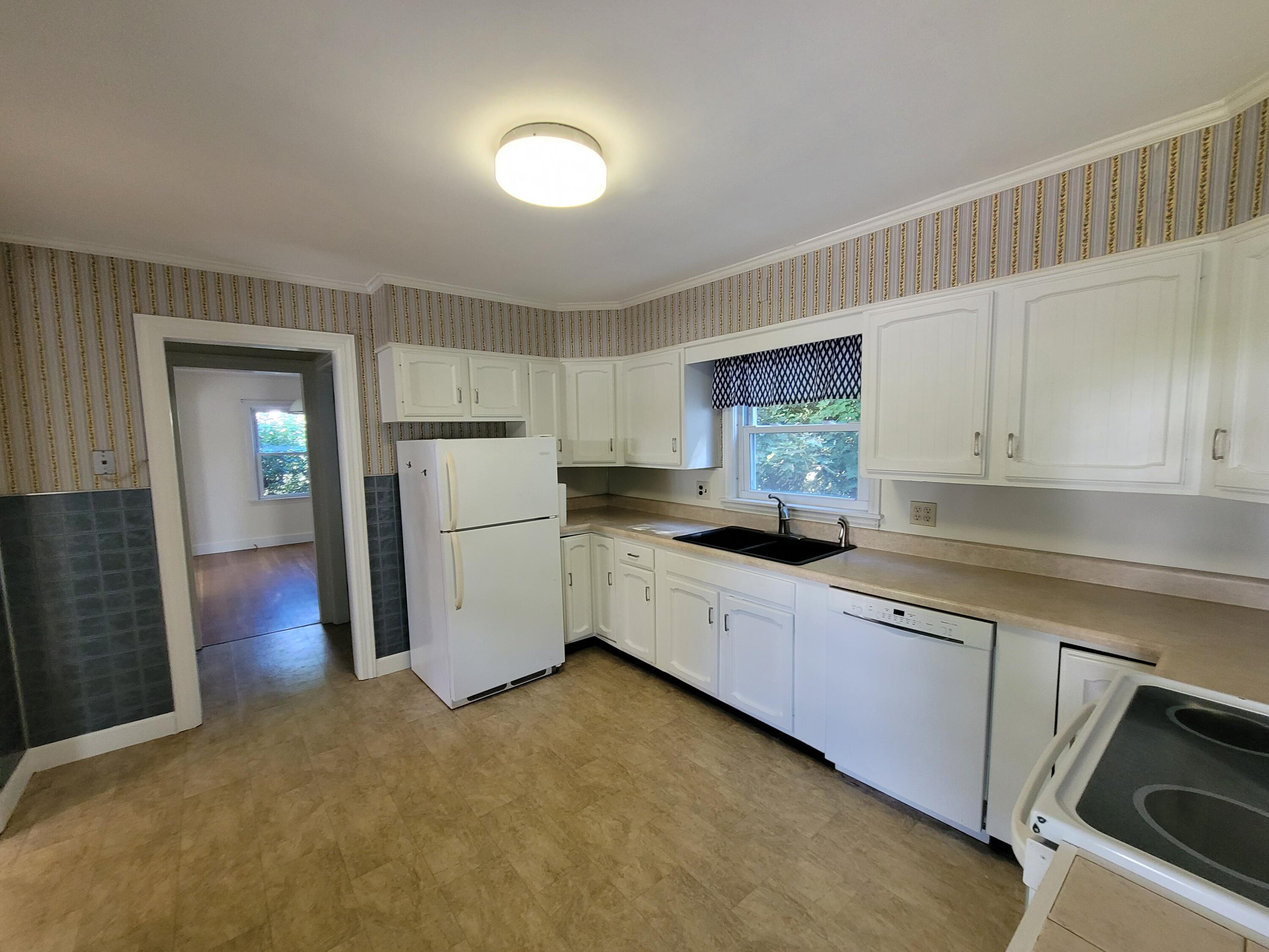 70 15th Street Bangor, ME 04401 - Photo 13 of 44 20220928_121341