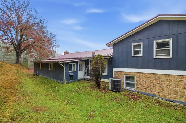 $203,500 | 3928 Happy Hollow Road, Coeburn, VA 24230