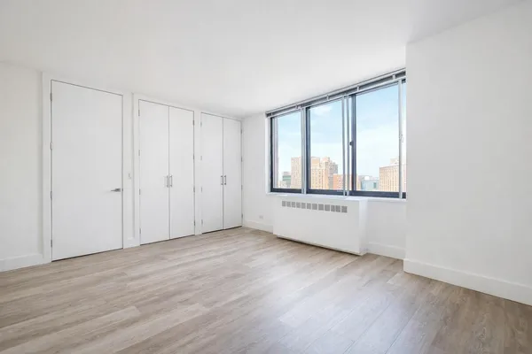 $6,500 | 1735 York Avenue, Unit 33H | Upper East Side