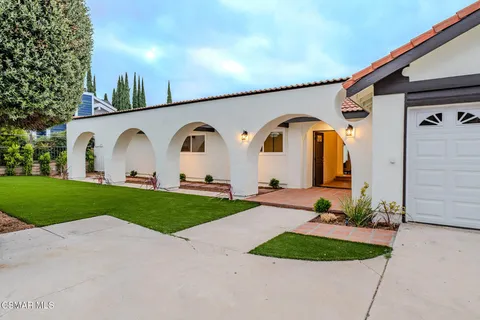 $1,049,500 | 8018 Winnetka Avenue, Winnetka, CA 91306