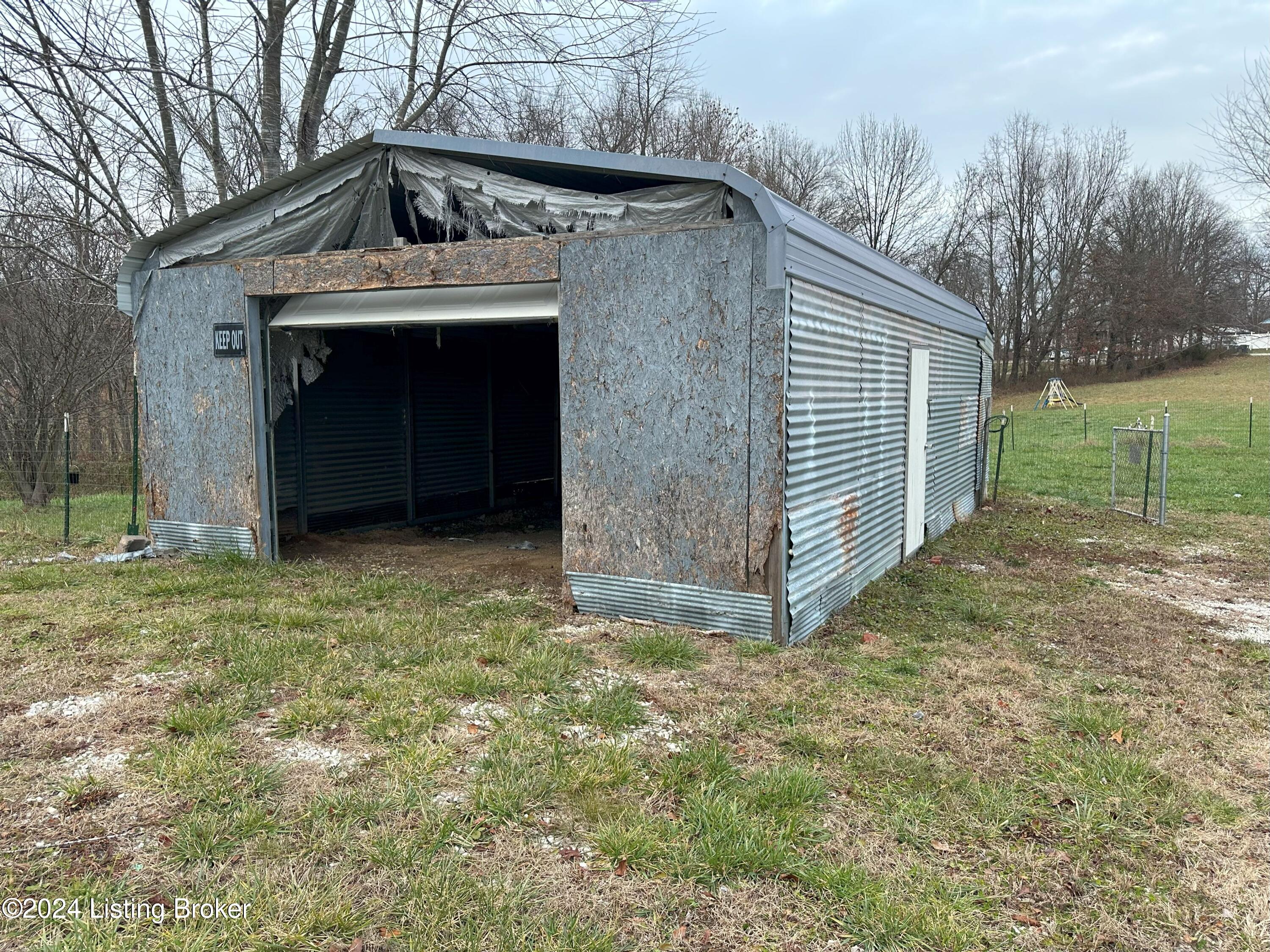 445 Sun Valley Road Brandenburg, KY 40108 - Photo 13 of 15 IMG_2081