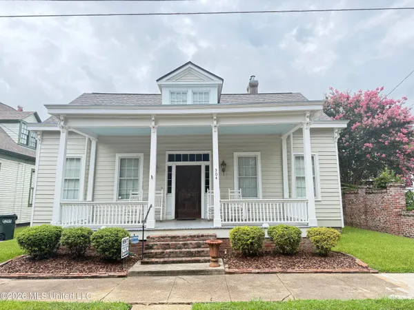 $385,000 | 304 South Rankin Street, Natchez, MS 39120