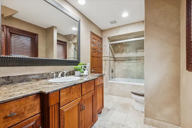 $1,049,000 | 31 Croydon Lane, Oak Brook, IL 60523