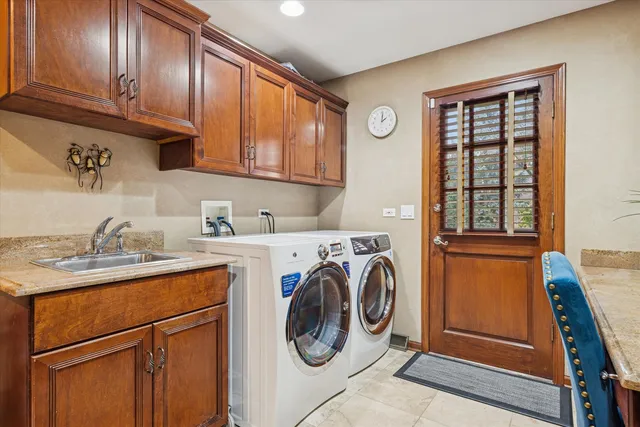 $1,049,000 | 31 Croydon Lane, Oak Brook, IL 60523