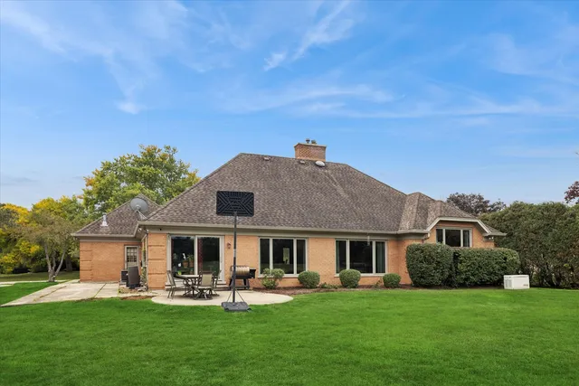 $1,049,000 | 31 Croydon Lane, Oak Brook, IL 60523