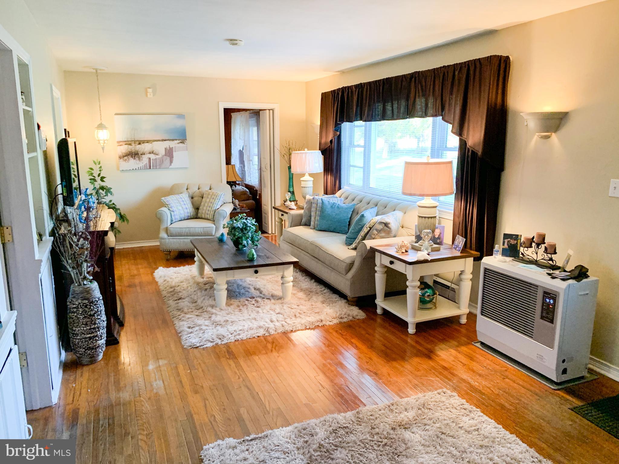 4896 Bethlehem Road Preston, MD 21655 - Photo 3 of 38 Living Room