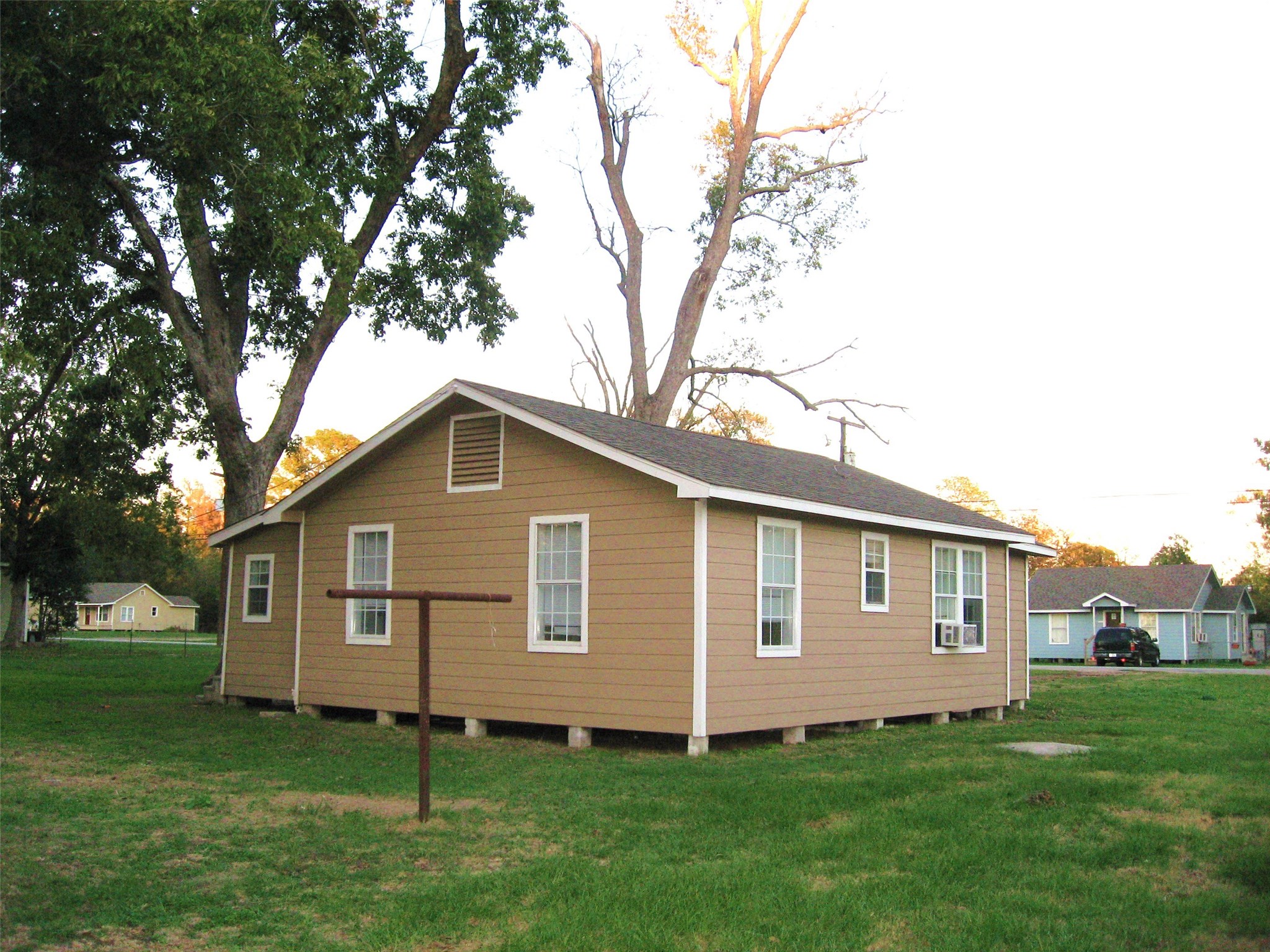 13679 Wigginsville Road Conroe, TX 77302 - Photo 4 of 22