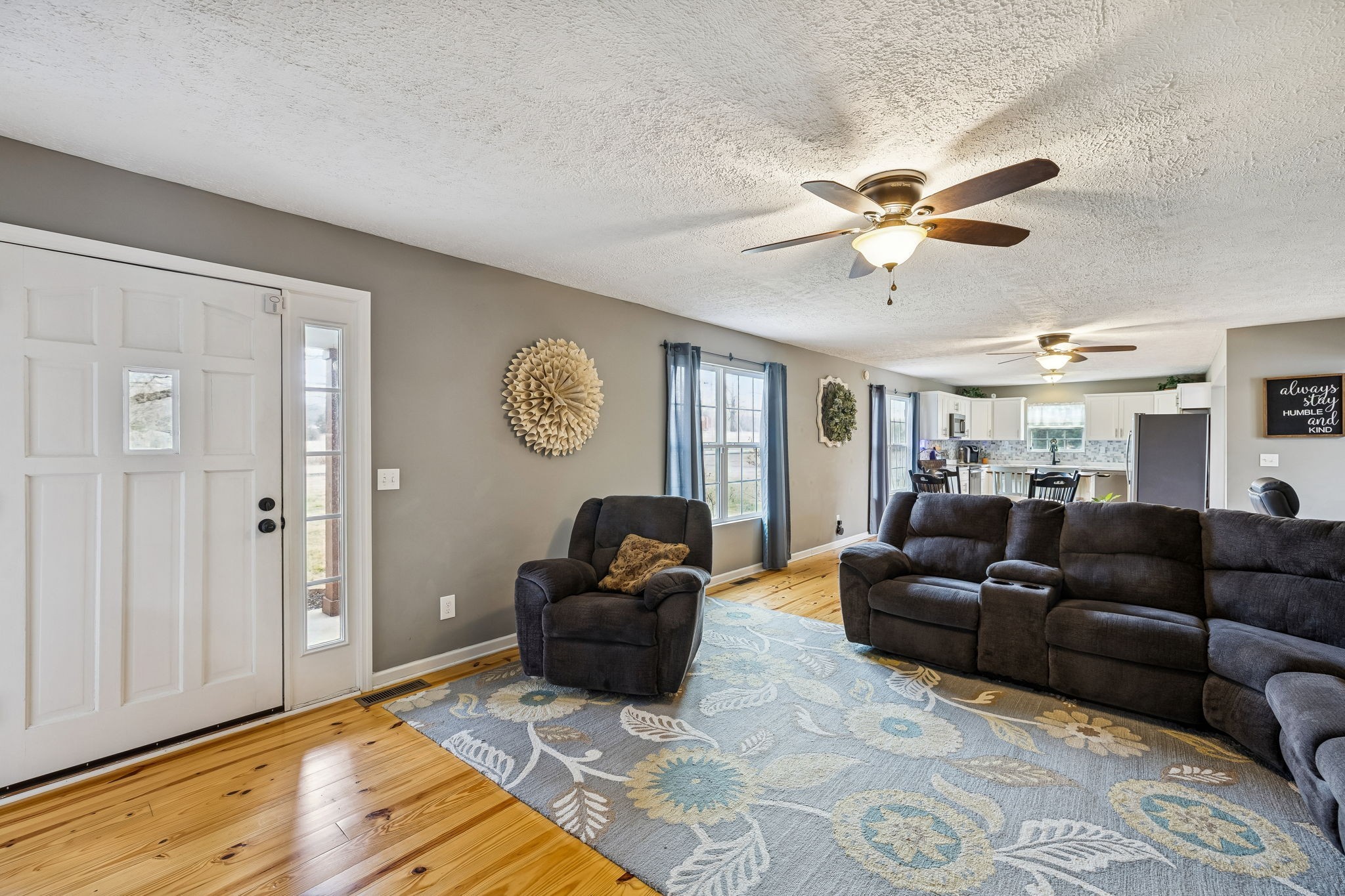 110 Ben Green Road Lebanon, TN 37090 - Photo 8 of 61 a living room with furniture