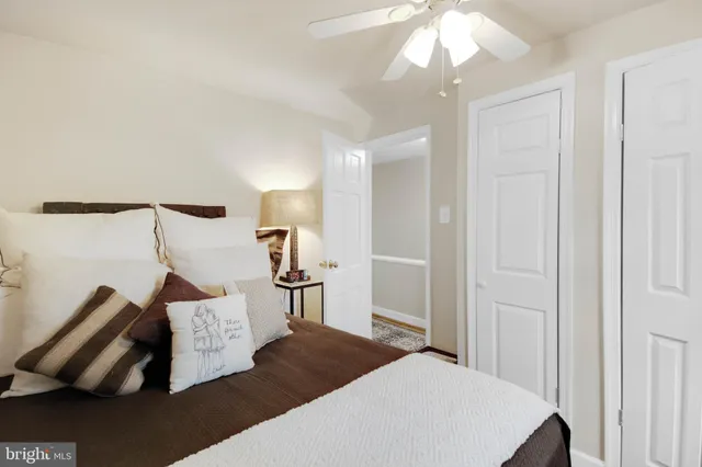 $2,475 | 2808 16th Road South, Unit B, Arlington, VA 22204