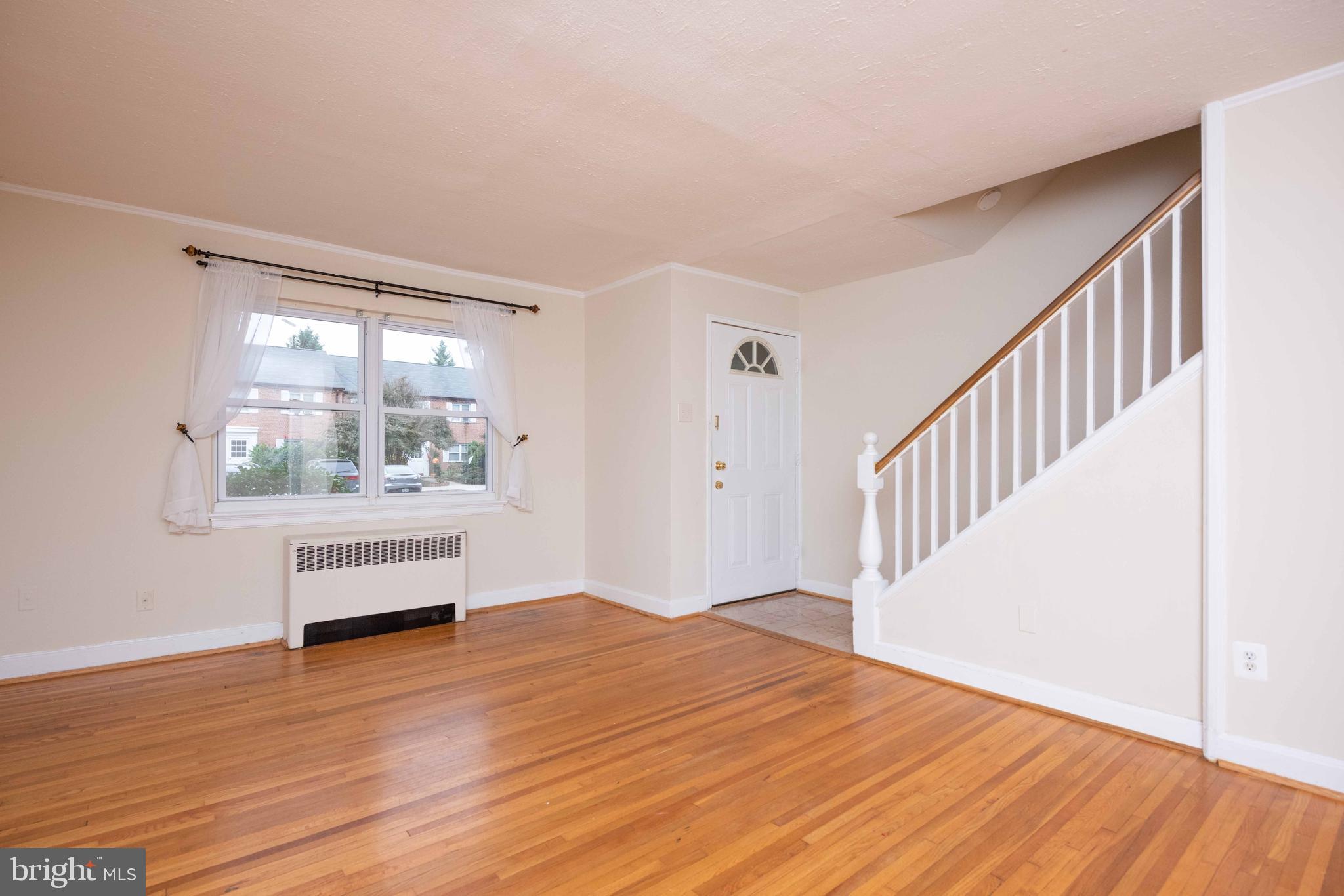 2808 16th Road South, Unit B Arlington, VA 22204 - Photo 2 of 33