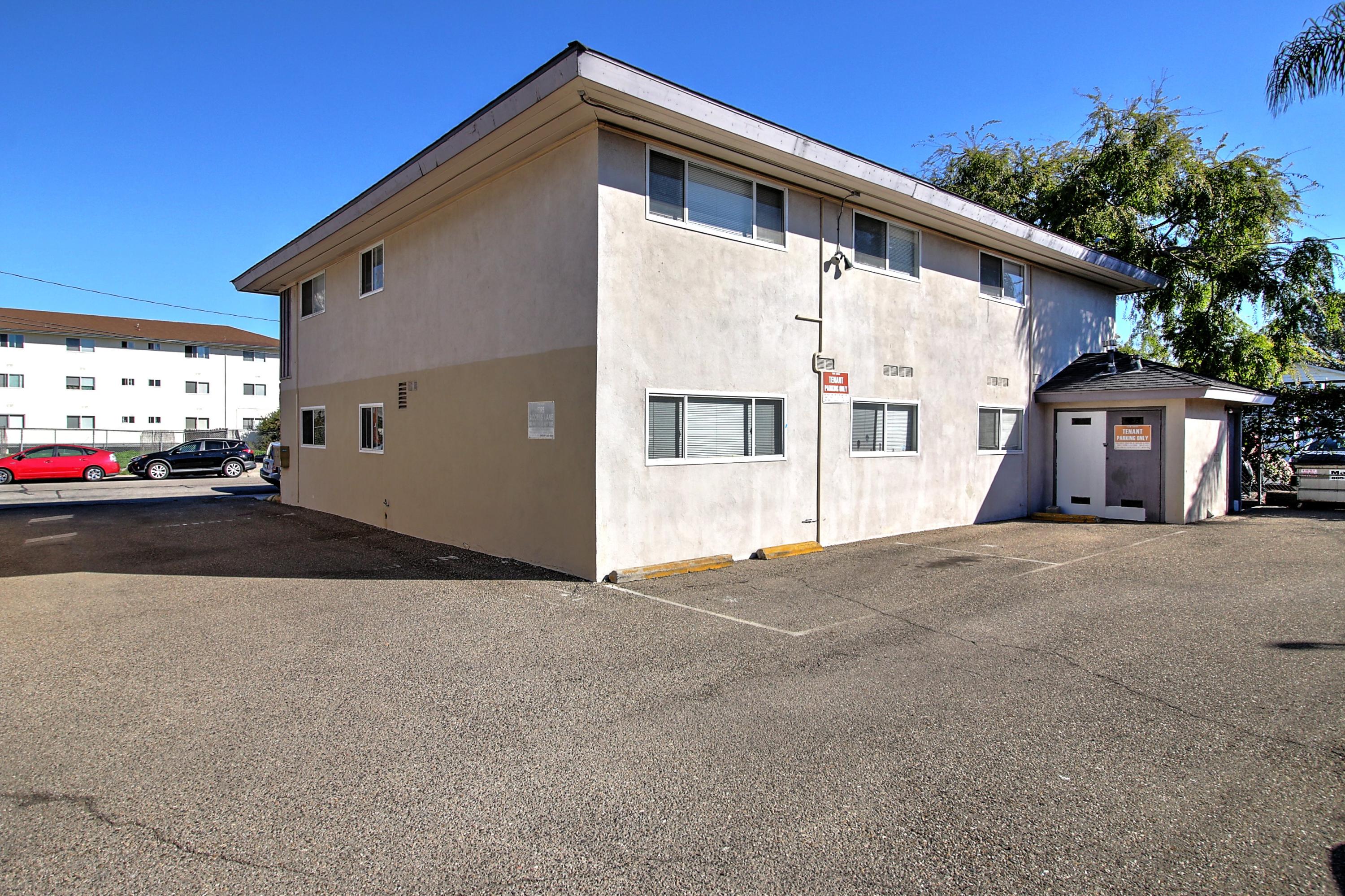 6589 Madrid Road Goleta, CA 93117 - Photo 1 of 26 006
