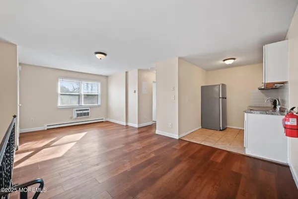 $1,800 | 175 Buckelew Avenue, Unit BLDG 3 4, Monroe Township, NJ 08831