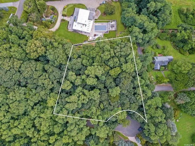 $2,900,000 | 150 Hillcrest Drive, Orient, NY 11957