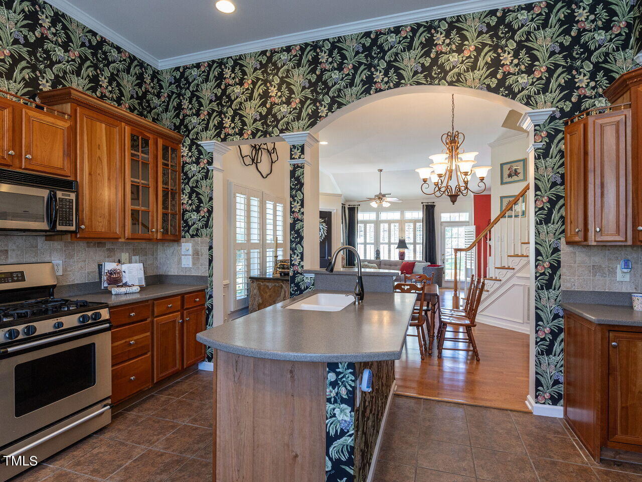 1431 Basinger Court Raleigh, NC 27612 - Photo 9 of 31 009-1280x960-photo