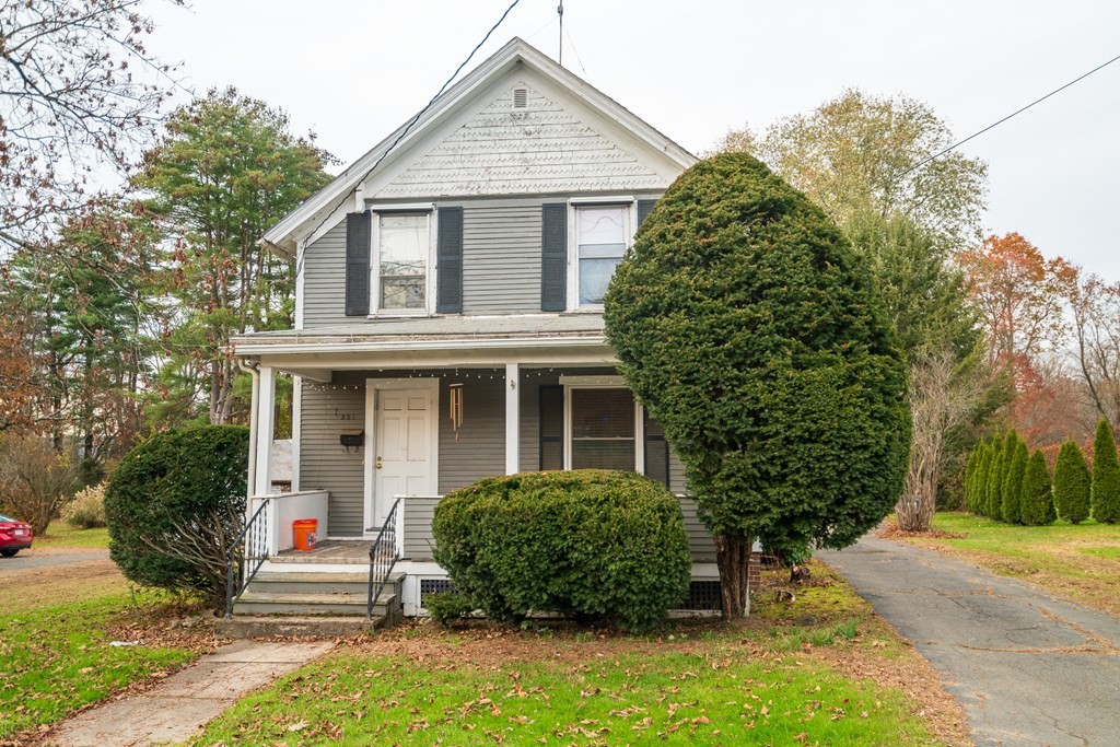 221 Northampton Road Amherst, MA 01002 - Photo 1 of 10 Gallery Image 1