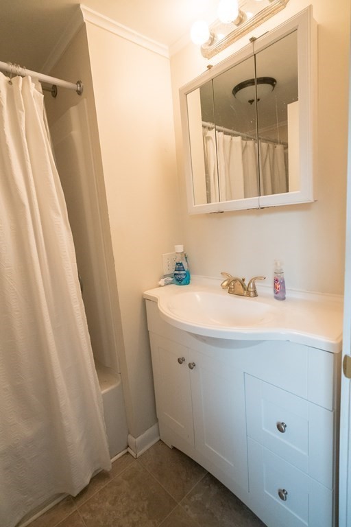 221 Northampton Road Amherst, MA 01002 - Photo 6 of 10 Gallery Image 6
