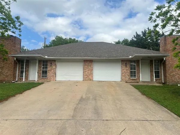 $1,425 | 1811 Park Place, Sherman, TX 75092