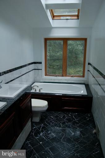 9313 Caroline Avenue Silver Spring, MD 20901 - Photo 6 of 10 Bath (Master)