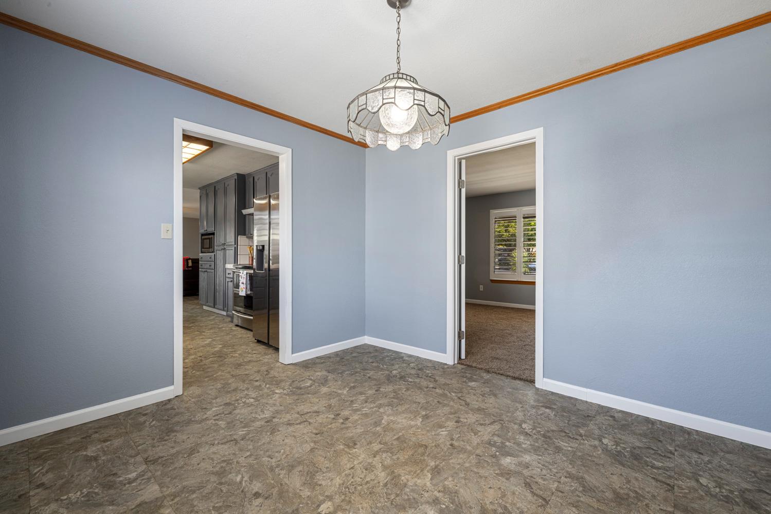 1941 Bridgewood Way Modesto, CA 95355 - Photo 10 of 44
