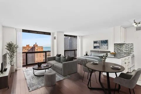 $150,000 | 4343 North Clarendon Avenue, Unit 2010, Chicago, IL 60613