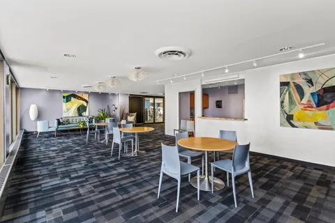 $150,000 | 4343 North Clarendon Avenue, Unit 2010, Chicago, IL 60613