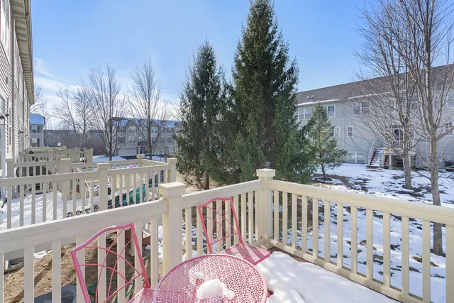 $2,500 | 3460 Bradbury Circle, Aurora, IL 60504