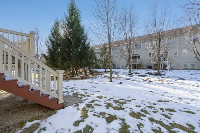 $2,500 | 3460 Bradbury Circle, Aurora, IL 60504