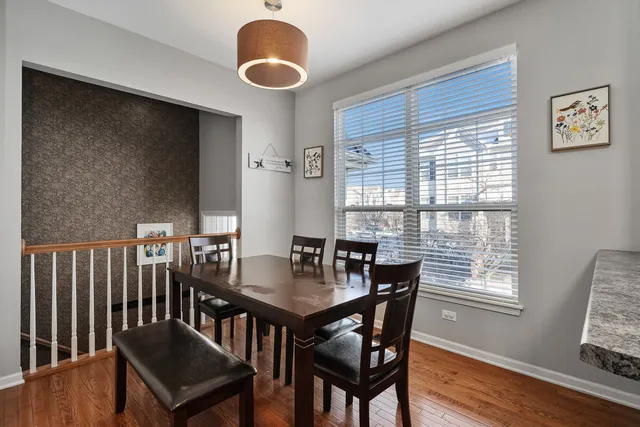 $2,500 | 3460 Bradbury Circle, Aurora, IL 60504