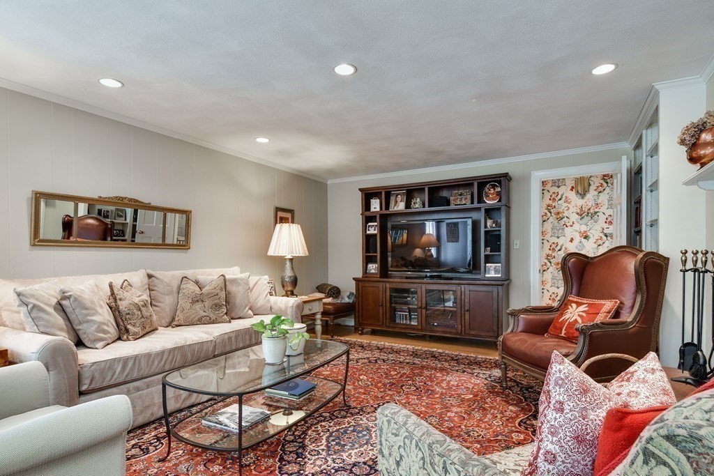 57 Yorkshire Road Dover, MA 02030 - Photo 14 of 30