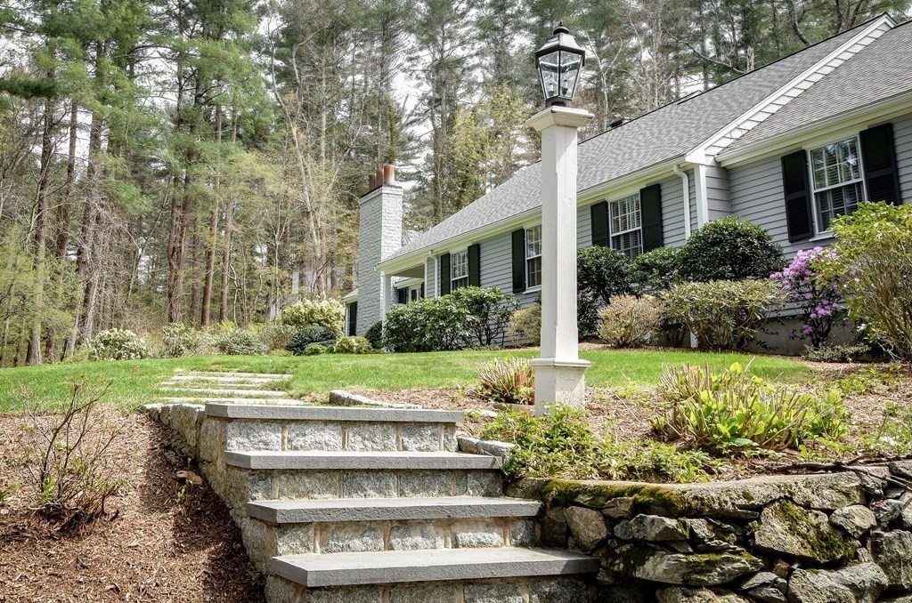 57 Yorkshire Road Dover, MA 02030 - Photo 26 of 30