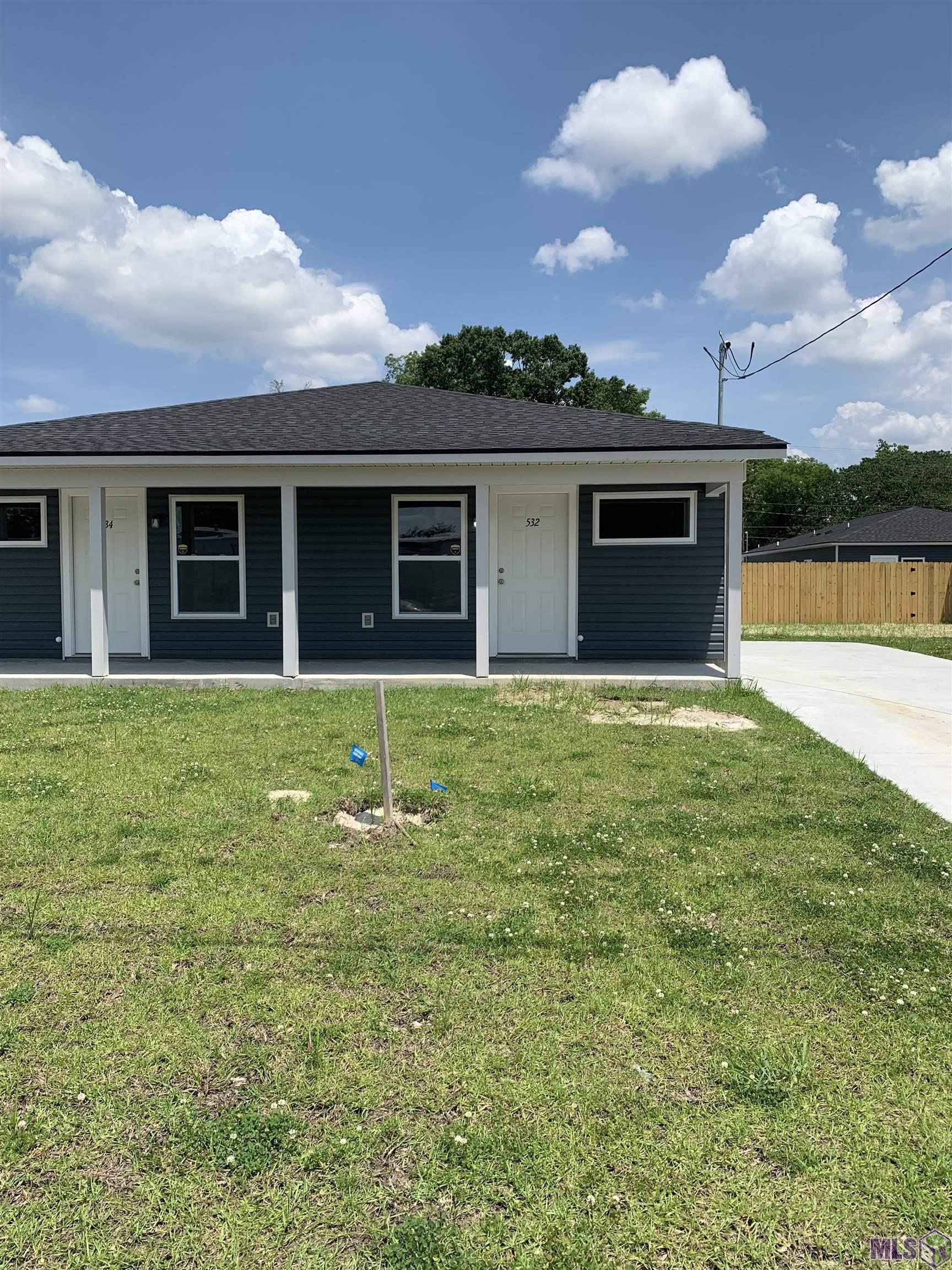 532 Live Oak Boulevard Baton Rouge, LA 70806 - Photo 1 of 11