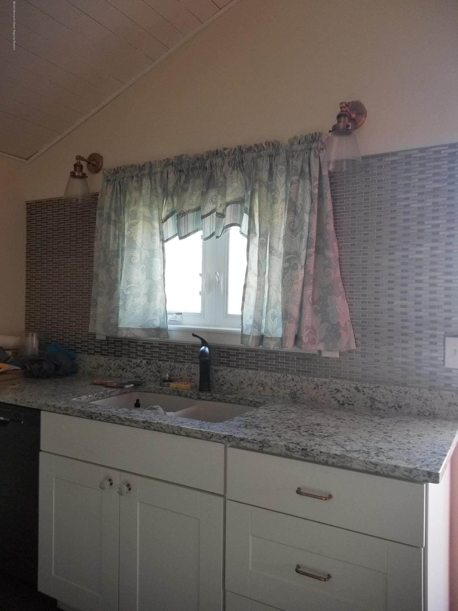 836 Lakeview Way Keyport, NJ 07735 - Photo 22 of 27 20200407_170207