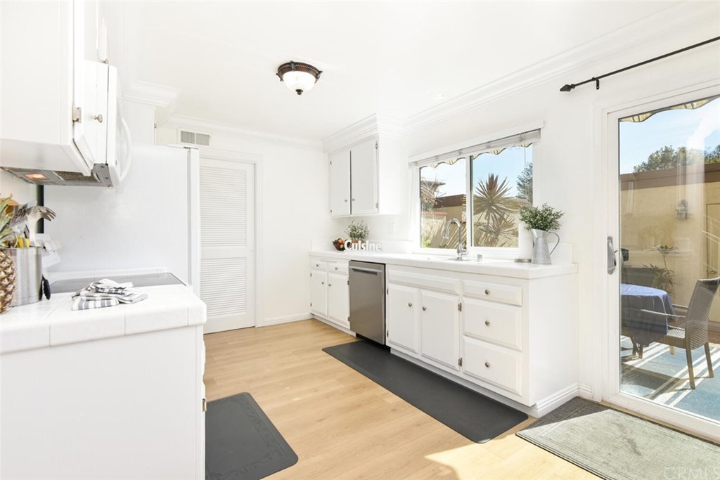 6565 Tangier Way Cypress, CA 90630 - Photo 20 of 71