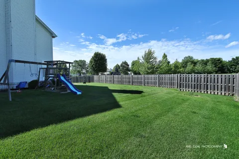 $525,000 | 60 West Arden Lane, Round Lake, IL 60073