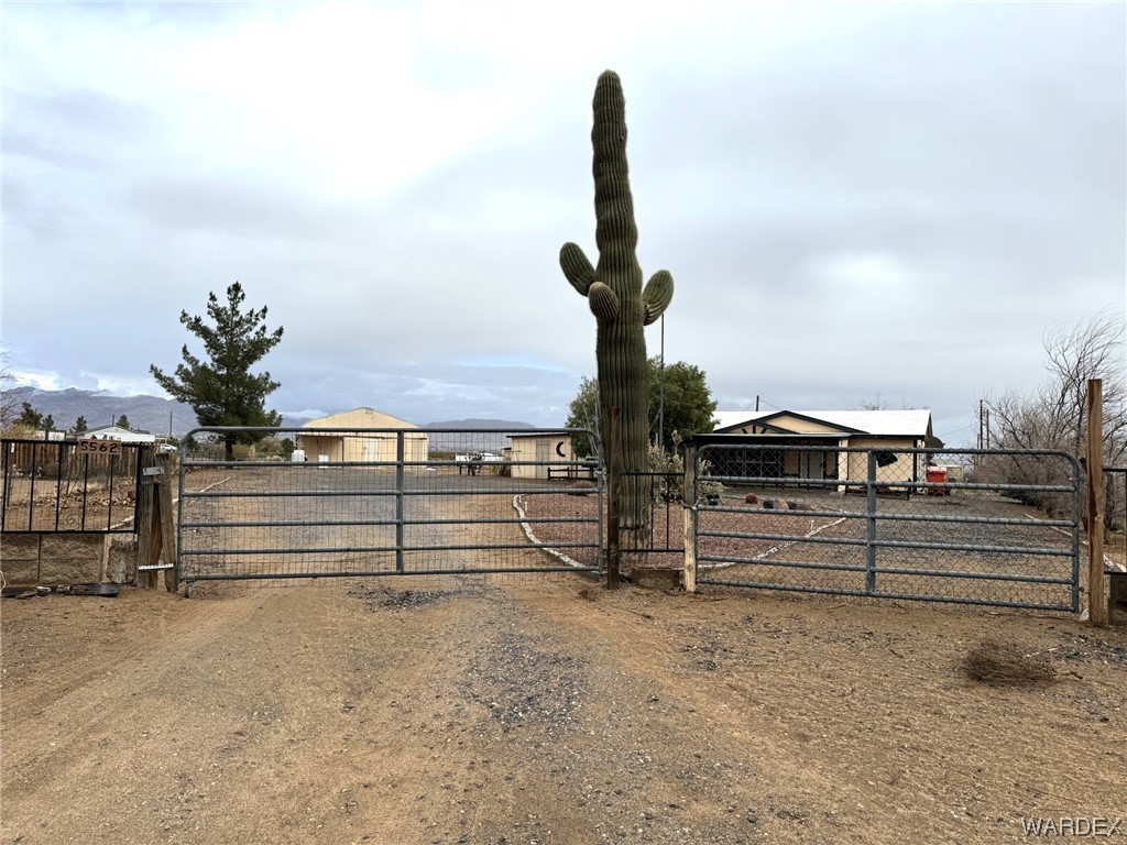 5562 Tonto Road Golden Valley, AZ 86413 - Photo 1 of 33 Gallery Image 1