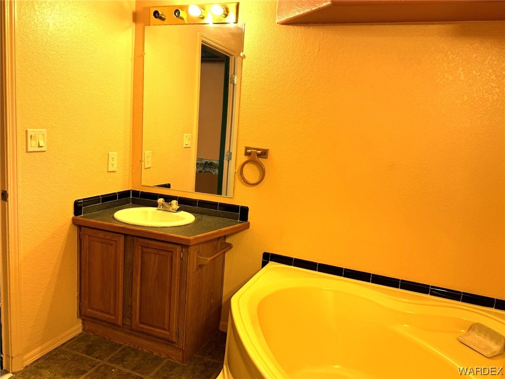 5562 Tonto Road Golden Valley, AZ 86413 - Photo 21 of 33 Gallery Image 21
