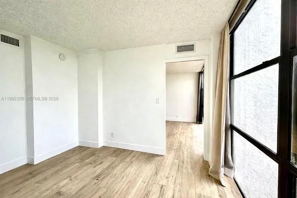 $2,350 | 1000 Parkview Drive, Unit 723, Hallandale Beach, FL 33009