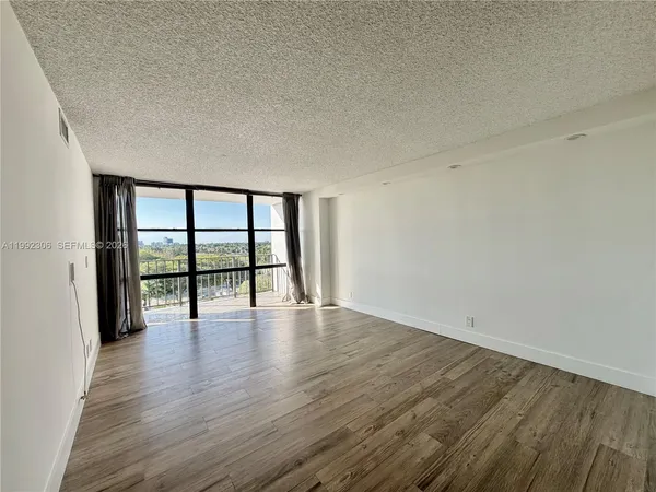 $2,350 | 1000 Parkview Drive, Unit 723, Hallandale Beach, FL 33009