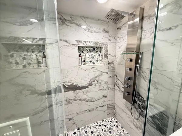 $5,500 | 1174 East Ocean Boulevard, Unit 10, Long Beach, CA 90802
