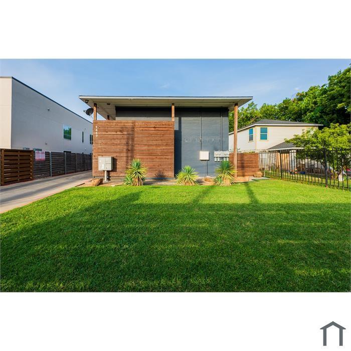 1417 Bennett Avenue Dallas, TX 75204 - Photo 3 of 14 a view of a house with a yard and sitting area