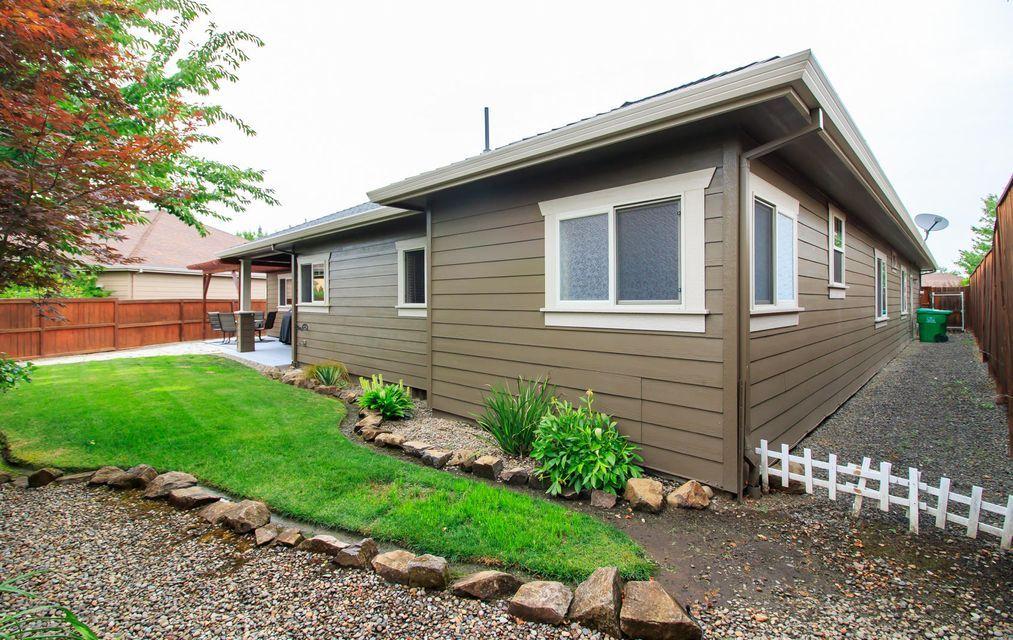 958 Pumpkin Eagle Point Eagle Point, OR 97524 - Photo 30 of 35 30