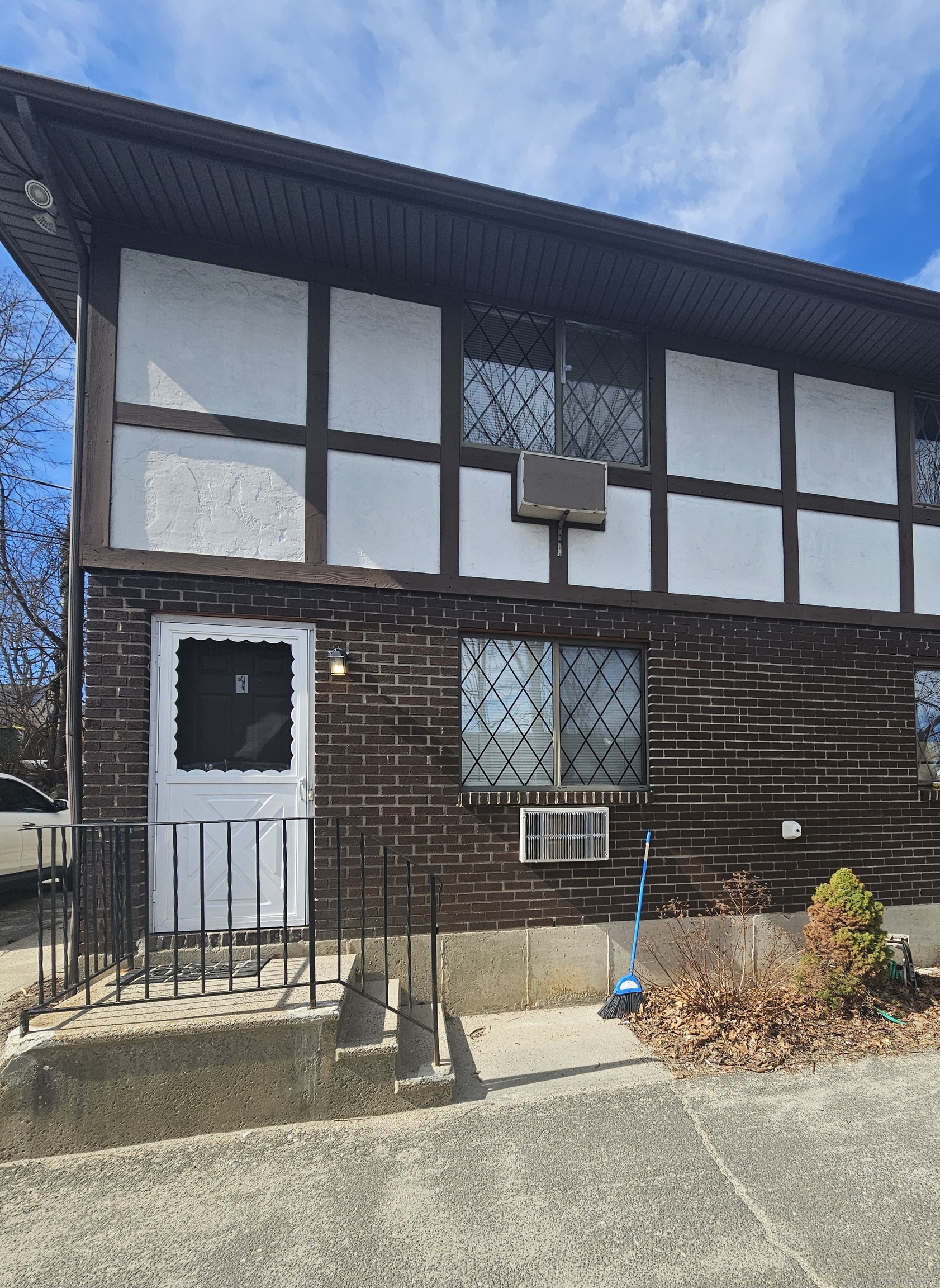 30 Vail Street, Unit 1 Waterbury, CT 06708 - Photo 1 of 1