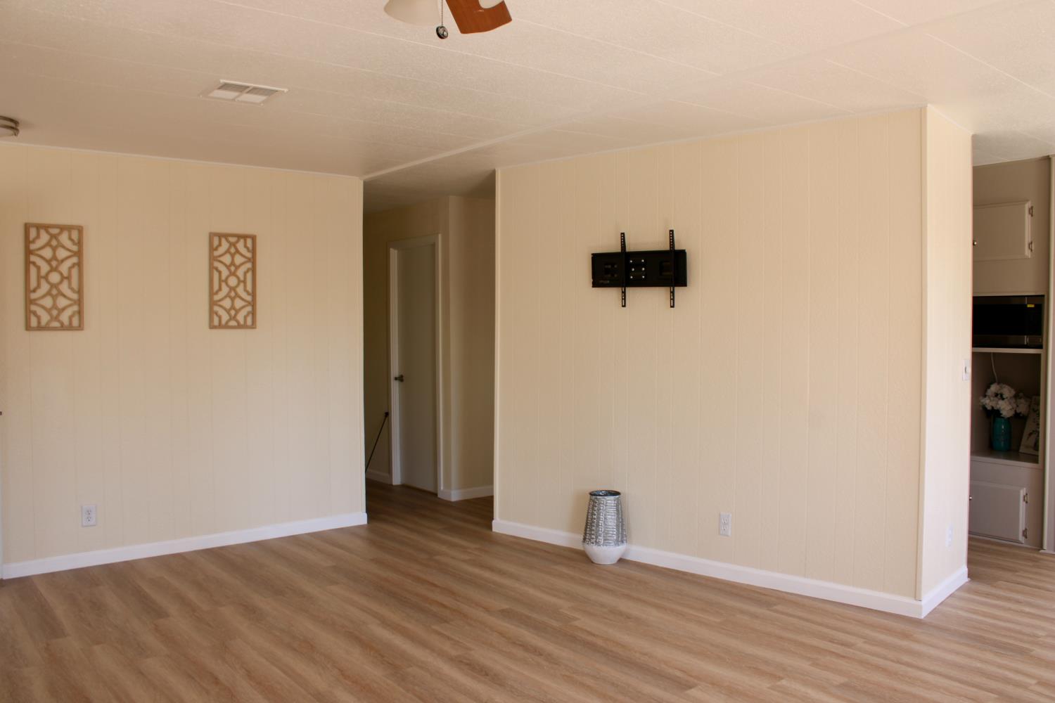 4837 Faith Home Road, Unit 47 Ceres, CA 95307 - Photo 9 of 35 Gallery Image 9