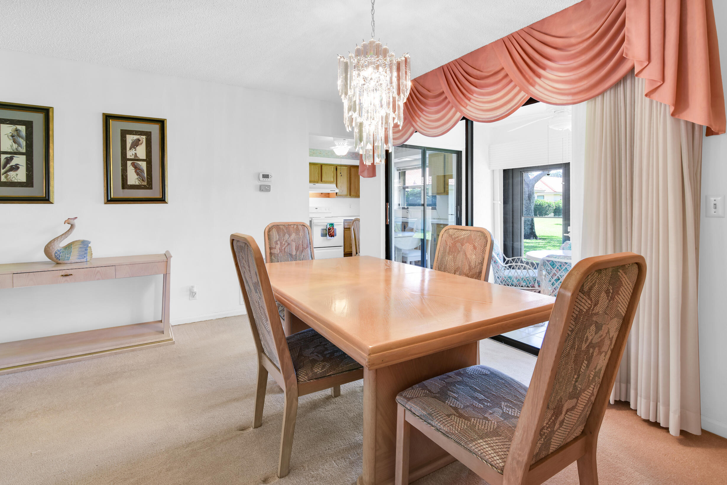 4660 Laurel Tree Road, Unit B Boynton Beach, FL 33436 - Photo 11 of 33 @BocaRatonStudio27