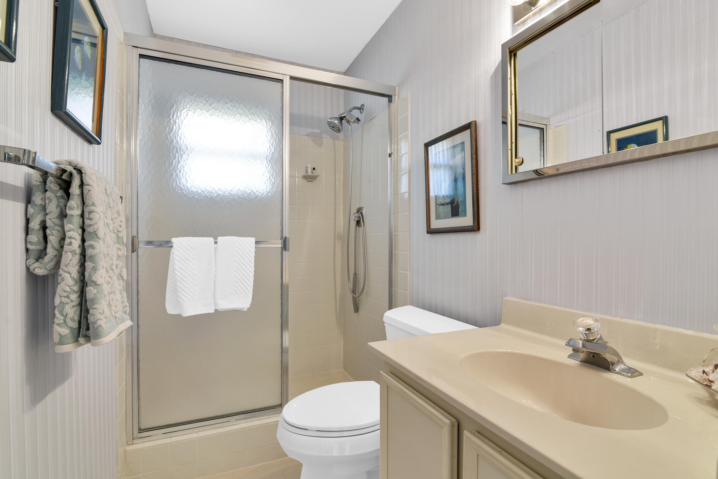4660 Laurel Tree Road, Unit B Boynton Beach, FL 33436 - Photo 22 of 33 @BocaRatonStudio44