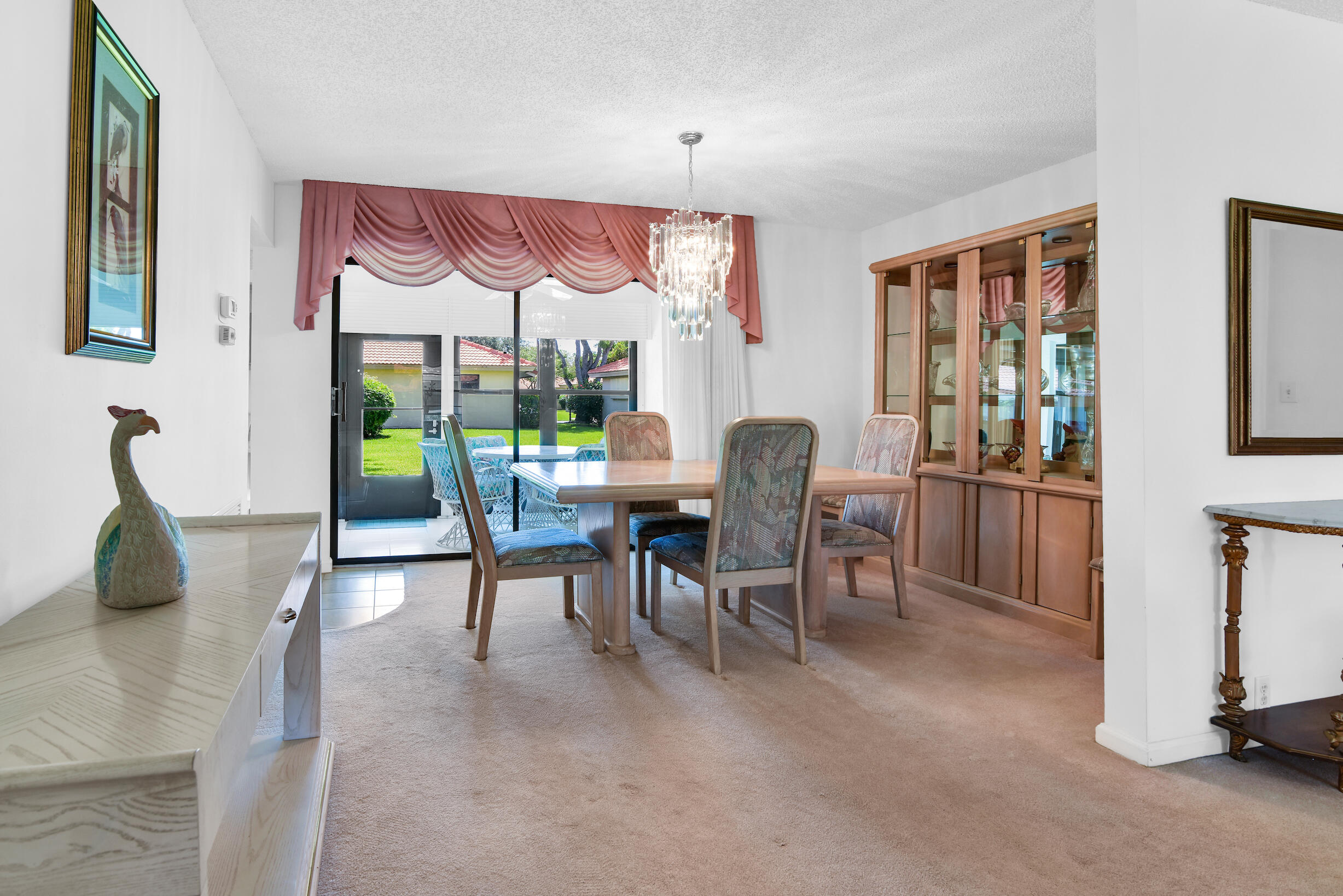4660 Laurel Tree Road, Unit B Boynton Beach, FL 33436 - Photo 10 of 33 @BocaRatonStudio24