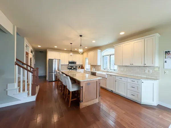 $799,900 | 420 Driftwood Street, West Salem, WI 54669