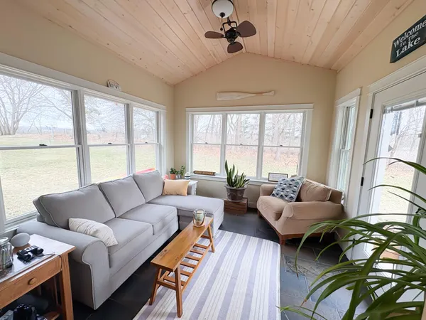 $799,900 | 420 Driftwood Street, West Salem, WI 54669