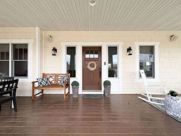 $799,900 | 420 Driftwood Street, West Salem, WI 54669